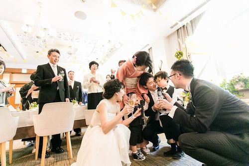 少人数結婚式　オリジナルウェディング　自宅婚　家族婚　会食　