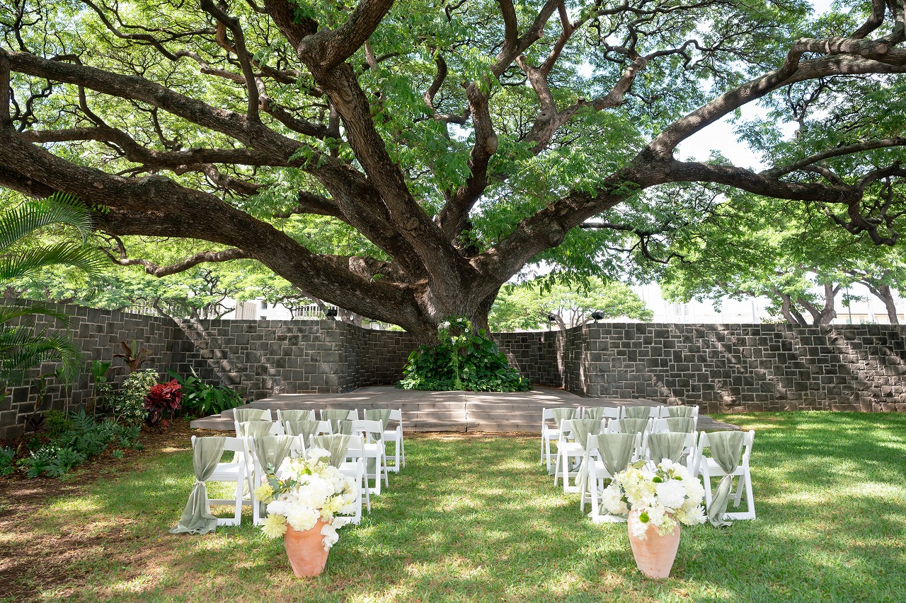 ハワイ　結婚式　ガーデン　アウトドア　セントラルユニオン　中聖堂　ハワイ挙式　ハワイ結婚式　家族婚