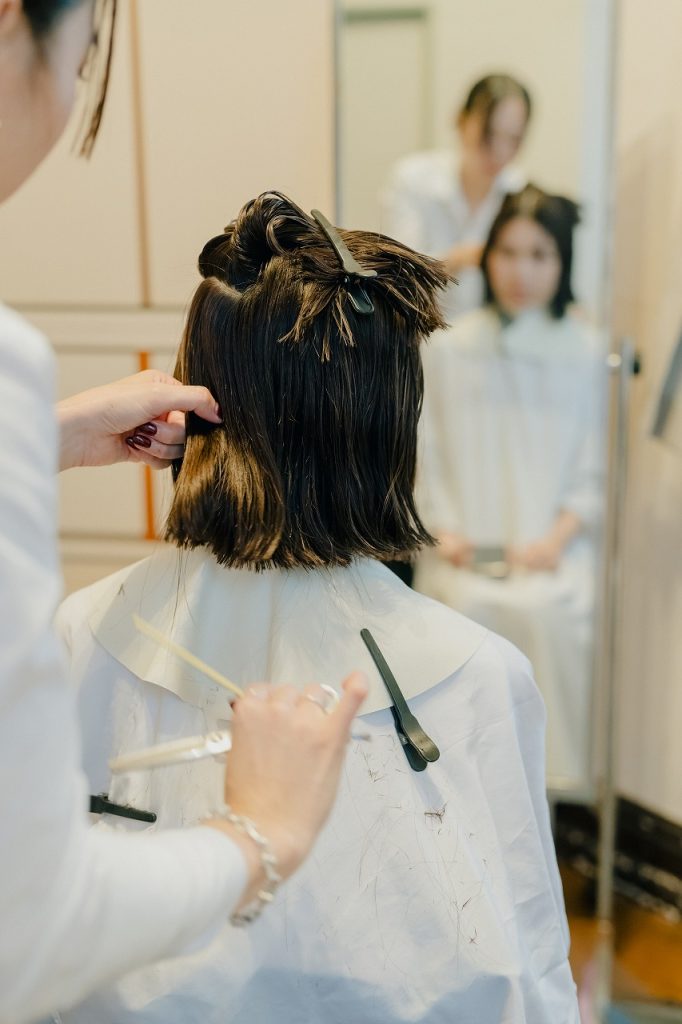 結婚式お色直しでヘアカット