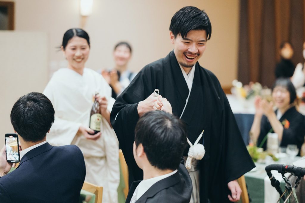 お酒をテーマにした綿業会館での結婚式