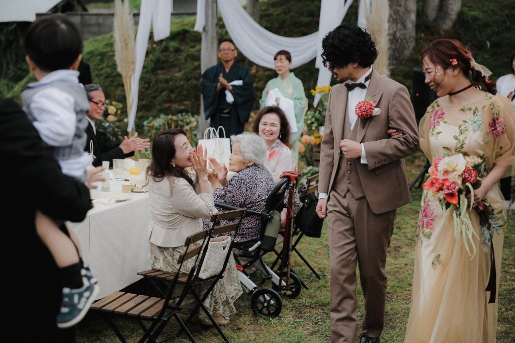 大阪の古民家レストランでガーデンウェディング