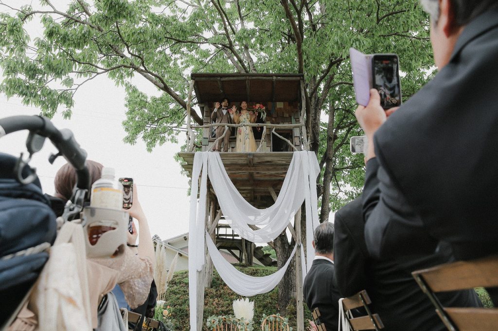 大阪の古民家レストランでガーデンウェディング