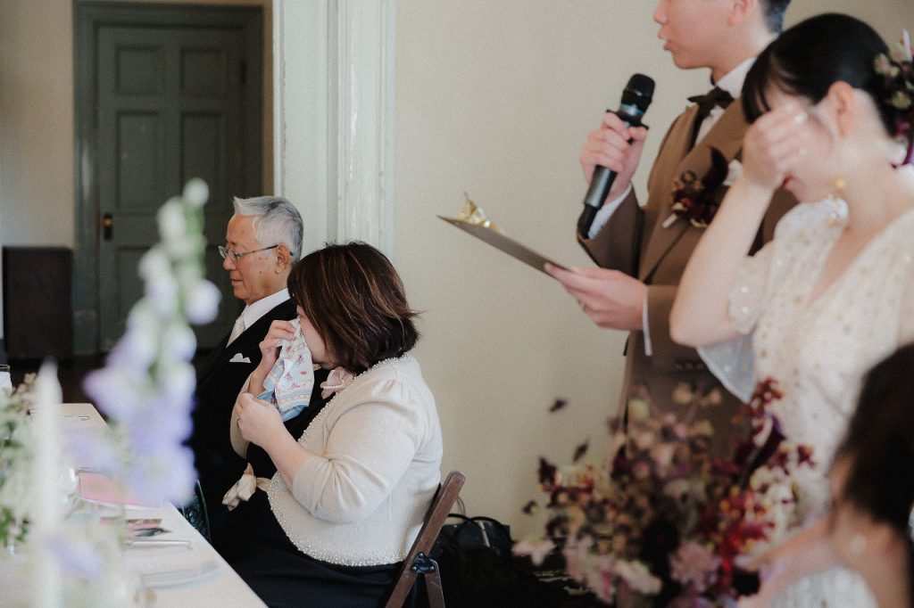 新郎からの挨拶で涙