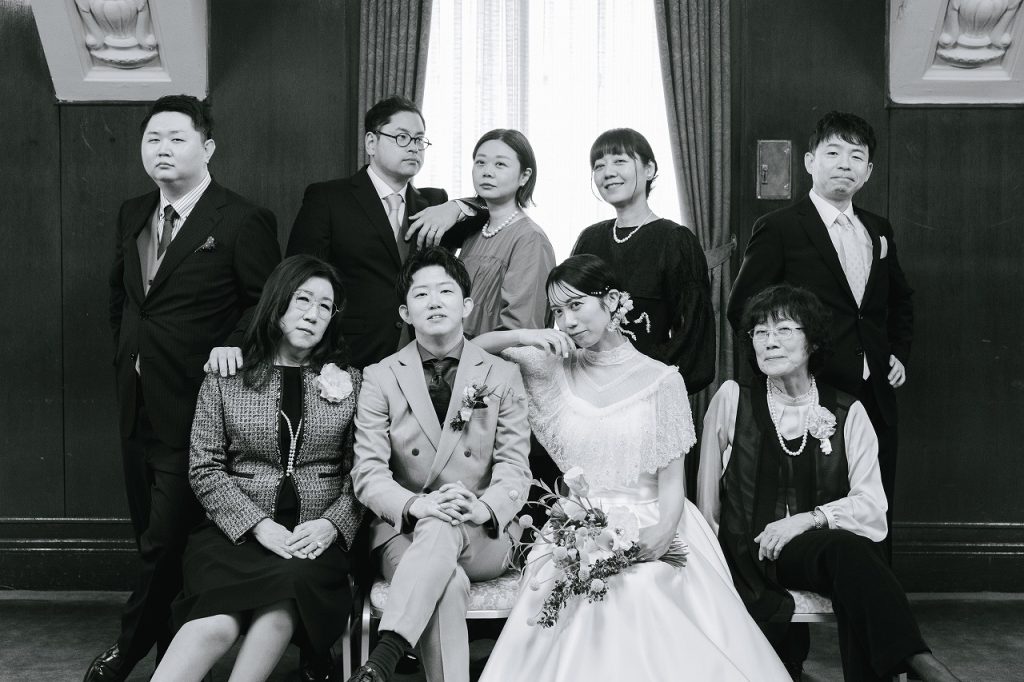結婚式の集合写真