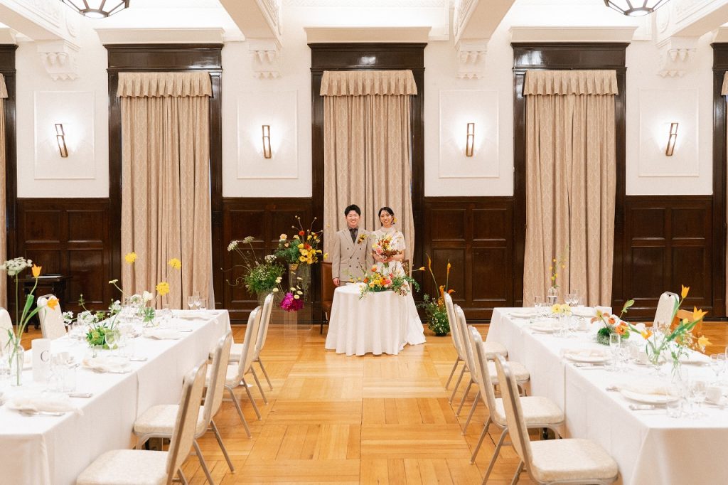 大阪倶楽部でアットホームなレトロウェディング