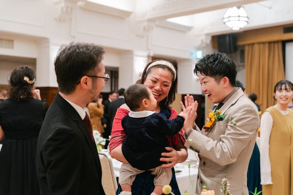 大阪倶楽部でアットホームなレトロウェディング