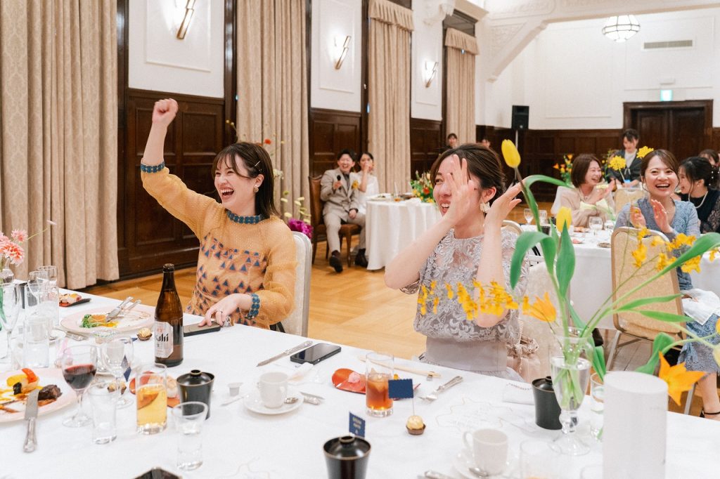 大阪倶楽部でアットホームなレトロウェディング