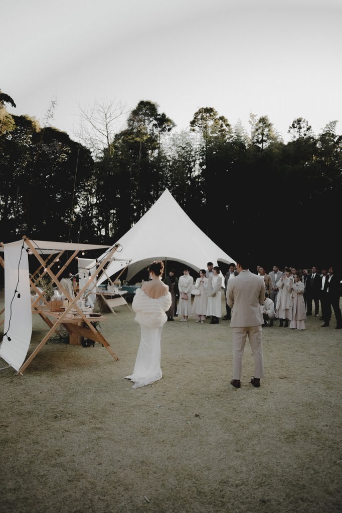 テントウェディング