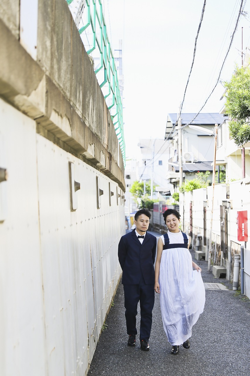 パンツスタイルだってあり 着たいドレスで結婚式しよう スタッフブログ 東京 大阪 神戸 京都のオリジナルウェディングプロデュース ウェディング デザインラボ