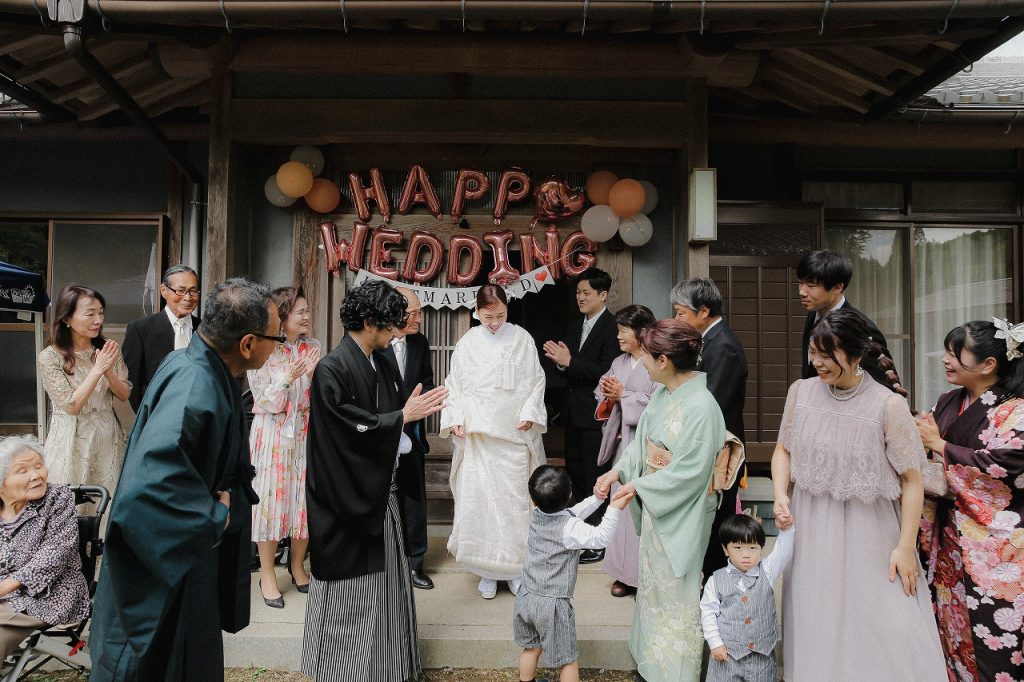自宅で結婚式の支度とファミリーミート