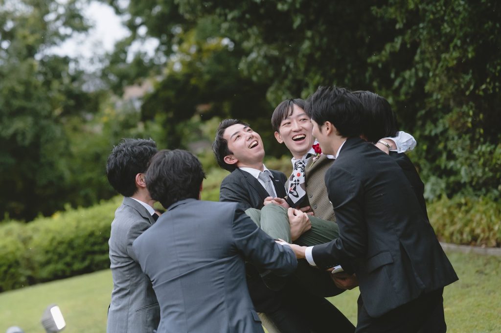 結婚式　雨