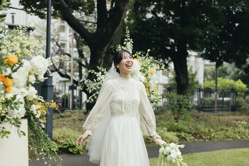 結婚式　雨