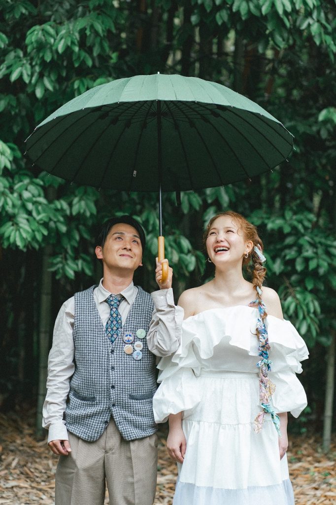 結婚式　雨