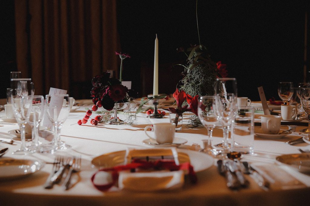 クリスマスの雰囲気を取り入れたゲストテーブル