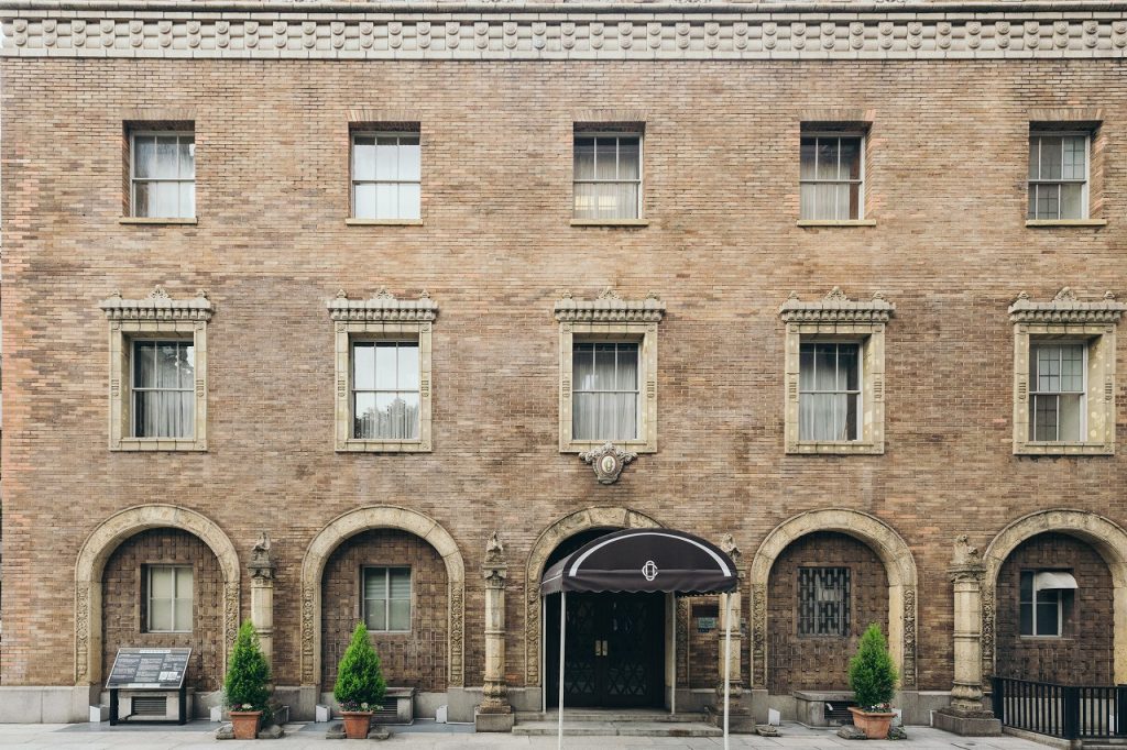 大阪倶楽部外観