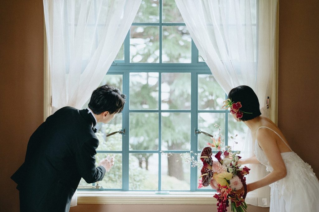 式場ではないレトロ建築での結婚式